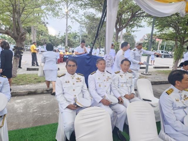 วัน "สมเด็จพระเจ้าตากสินมหาราช"